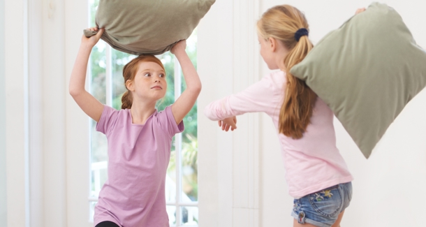 Shutterstock 2137905009